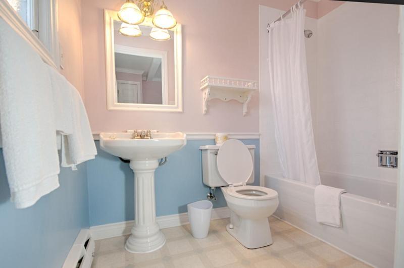 Telegraph House Motel Baddeck Inlet Стая снимка