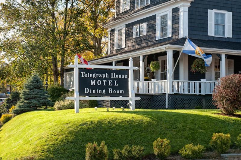 Telegraph House Motel Baddeck Inlet Екстериор снимка