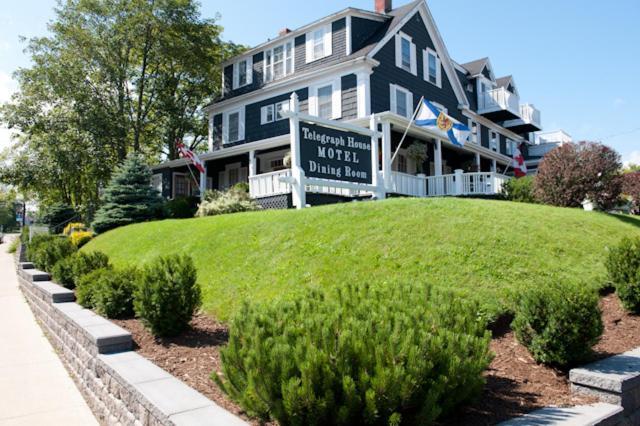 Telegraph House Motel Baddeck Inlet Екстериор снимка