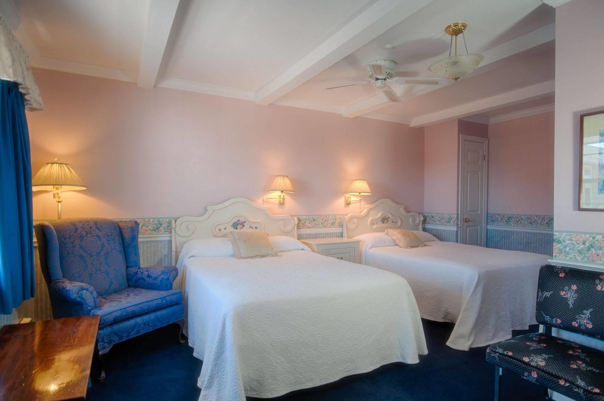 Telegraph House Motel Baddeck Inlet Екстериор снимка