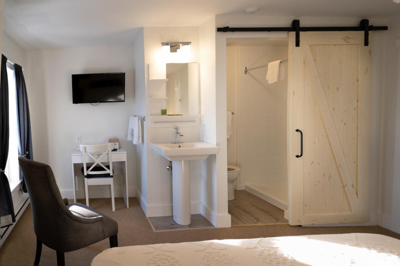 Telegraph House Motel Baddeck Inlet Екстериор снимка